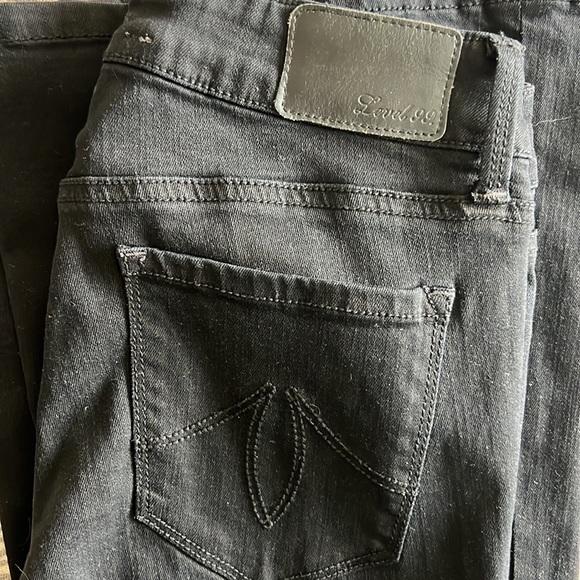 Black, low rise, flare, Level 99 Jean, in a size 25 - Picture 4 of 5
